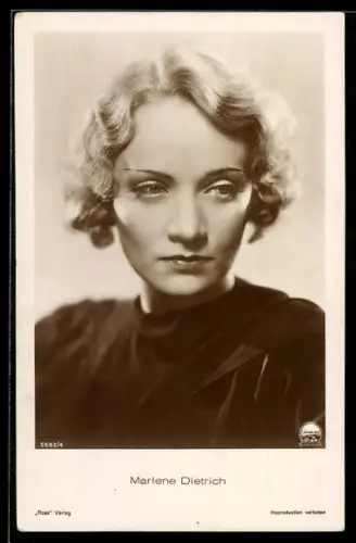 AK Schauspielerin Marlene Dietrich mit melancholischem Blick