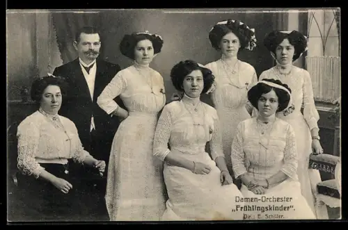 AK Damenorchester Frühlingskinder in weissen Kleidern