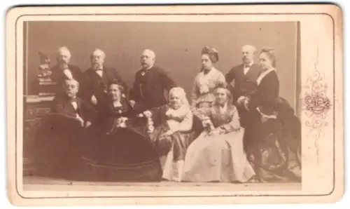 Fotografie Gosta Horman, Stockholm, Regeringsg. 28, Fam. Lewenhaupt, Wilhelmina Oberhofm. bei Luise v. Oranien-Nassau