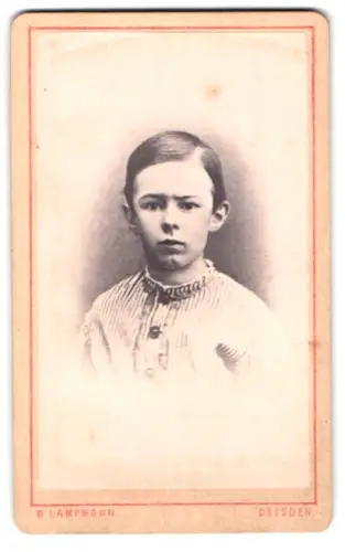 Fotografie W. Lampmann, Dresden, Moltkeplatz 4, Porträt Heinrich v. Hollen, geb. 1866, gest. 1871