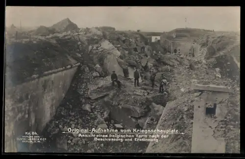 Foto-AK Ansicht eines belgischen Forts nach der Beschiessung & Erstürmung durch deutsche Soldaten