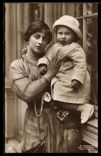 AK Prinzessin Alexandra Viktoria von Schleswig-Holstein-Sonderburg-Glücksburg mit ihrer Tocher