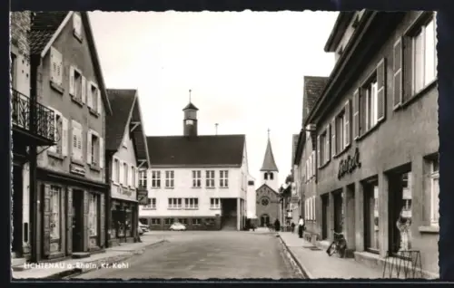 AK Lichtenau /Kehl, Strassenansicht mit Kirche