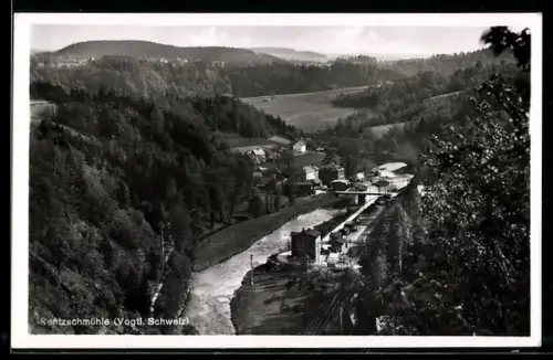 AK Rentzschmühle /Vogtl. Schweiz, Ortsansicht, Fluss, Eisenbahnlinie