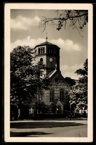 AK Berlin-Pankow, Karl-von-Ossietzky-Strasse mit Friedenskirche