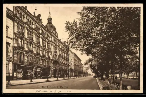AK Berlin, Hotel Bristol, Strassenansicht