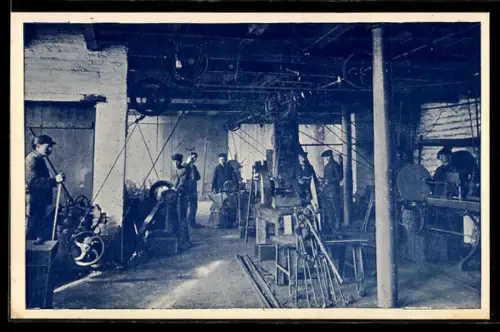 AK Nordstemmen, Firma F. Veuskens, Innenansicht Werkhalle mit Arbeitern