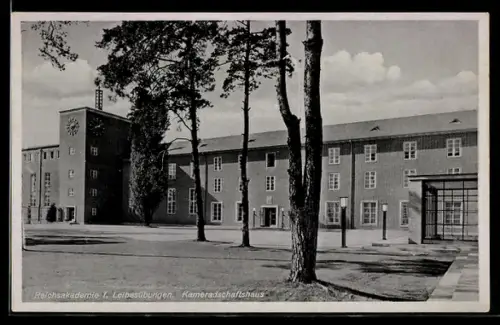 AK Berlin-Charlottenburg, Reichsakademie f. Leibesübungen, am Kameradschaftshaus