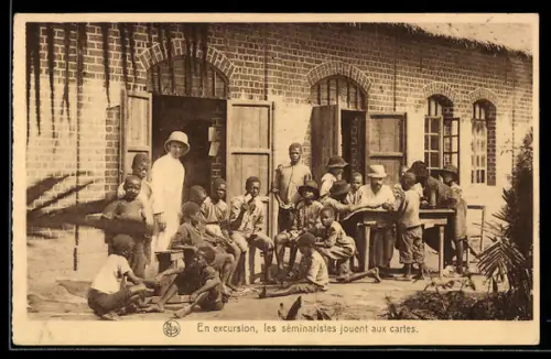 AK Missionare mit Kindern und Männern vor einem Gebäude
