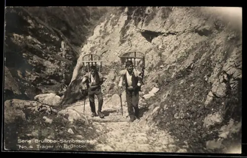AK Brültobel-Sambtisersee, Träger auf einem Weg in den Bergen