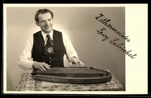 AK Zitherspieler Fritz Schickel lächelnd im Porträt