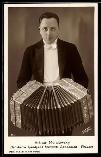AK Arthur Mersiowsky, Der durch Rundfunk bekannte Bandonion-Virtuose, Musiker