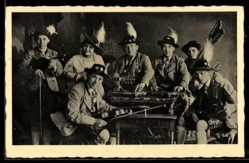 AK Münchener Wandertheater mit Musikintstrumenten
