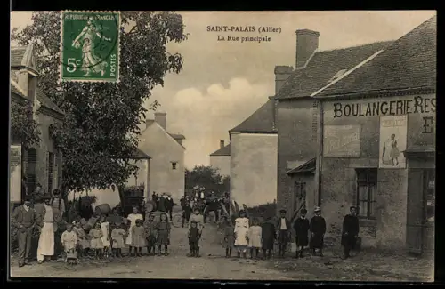 AK Saint-Palais /Allier, La rue principale