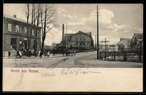 AK Nusse, Strassenpartie mit Passanten