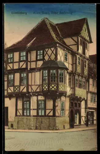 AK Quedlinburg, Strasseneck am Steinweg, altes Haus