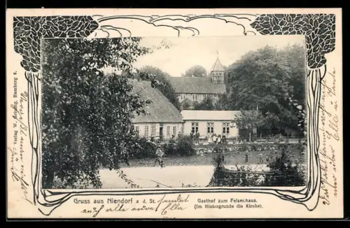 AK Niendorf a. d. St., Gasthof zum Felsenhaus mit der Kirche im Hintergrund