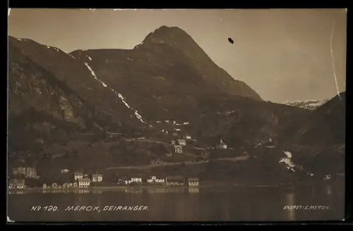 AK Merok /Geiranger, Ortsansicht am Fjord