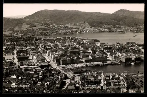 AK Bergen, Stadtansicht mit Hafenbecken