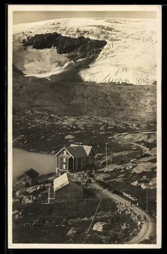 AK Geiranger, Djupvasshytten, Hotel am Wasser