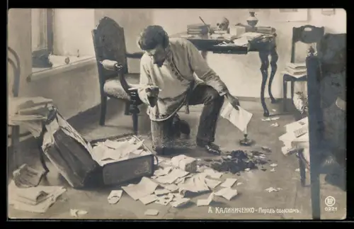 Künstler-AK sign. A. Kalinichenko: Mann mit einem Koffer voller Briefe