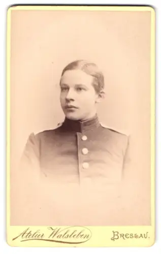 Fotografie Atelier Walsleben, Breslau, Freiherr Treusch von Buttlar-Brandenfels als Soldat im Inf.-Rgt. 92