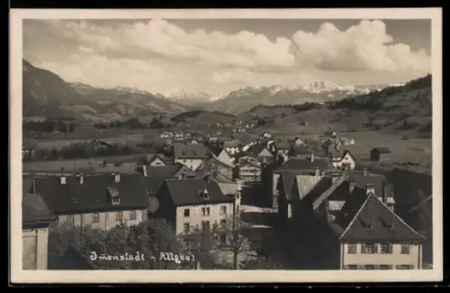 AK Immenstadt /Allgäu, Ortsansicht mit Fernblick auf das Hochgebirge