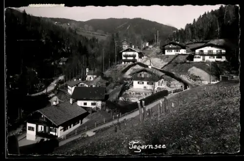 AK Tegernsee, Teilansicht des Ortes vom Berghang aus