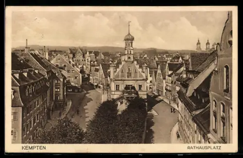 AK Kempten / Allgäu, Rathausplatz aus der Vogelschau