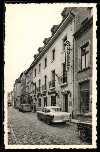 AK Echternach, Strassenpartie mit Hotel St. Hubert