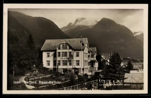 AK Loen i. Norfjord, Alexandra Hotel