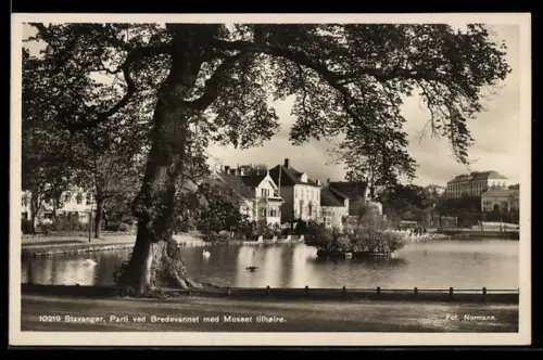 AK Stavanger, Parti ved Bredevannet med Museet tilhoire