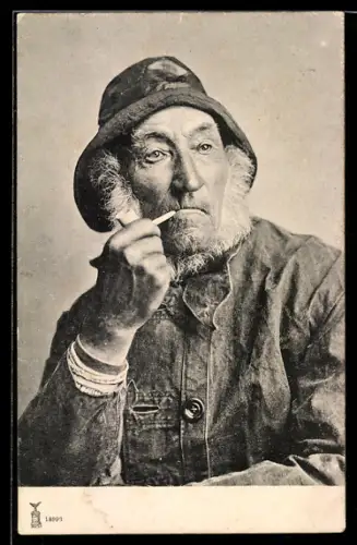 AK Fischer mit Backenbart raucht eine Pfeife