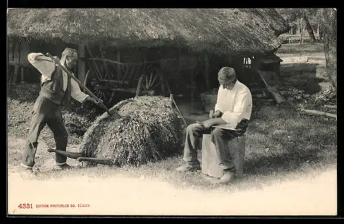 AK Bauern bei der Landarbeit