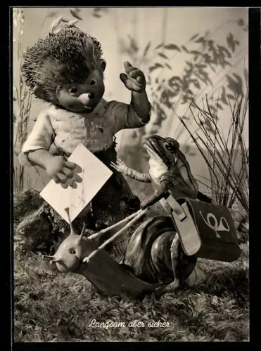 AK Mecki mit Brief in der Hand wartet auf die Post, Frosch auf einer Schnecke als Postbote