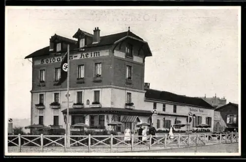 AK Clamart, Soldatenheim Petit-Clamart mit flagge