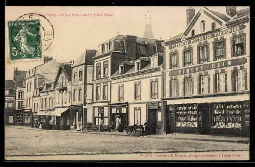 AK L`Aigle /Orne, Place Bois-Landry, côté Ouest, avec boutiques et bâtiments historiques