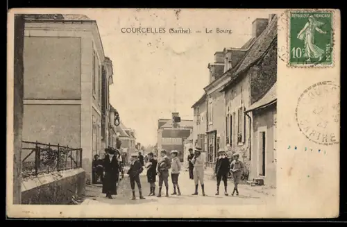 AK Courcelles /Sarthe, Le Bourg