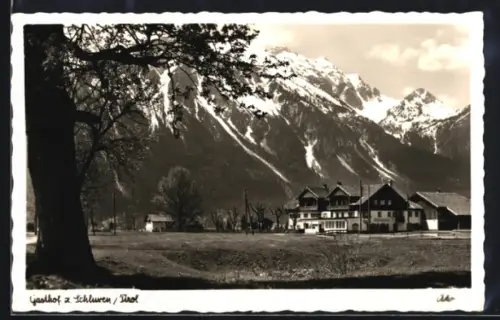 AK Pinswang /Tirol, Gasthof Schluxen mit Bergpanorama
