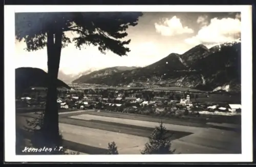 AK Kematen i. T., Panorama mit Ort und Umgebung
