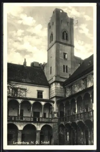 AK Lundenburg /N. D., Schloss