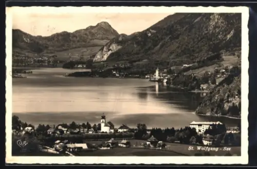 AK St. Wolfgang /Salzkammergut, Panorama mit Kirche und See