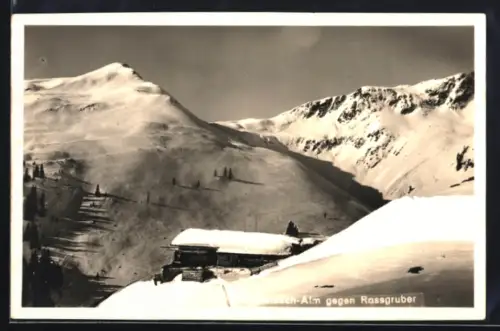 AK Jochberg /Tirol, Trattenbachalm, Alm mit Bergpanorama gegen Rossgruber