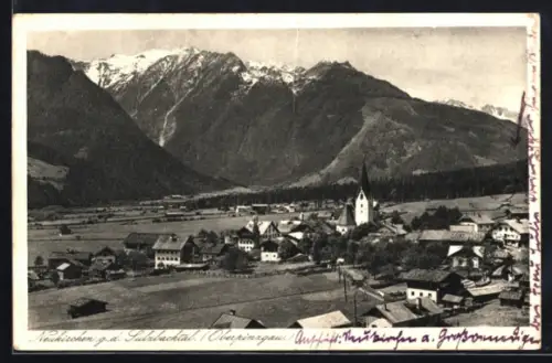 AK Neukirchen /Sulzbachtal, Ortspanorama mit Kirche und Bergen