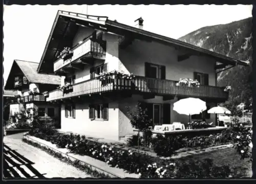 AK Mayrhofen, Pension Haus Müller mit Terrasse