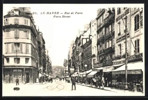 AK Le Havre, Rue de Paris avec passants et boutiques animées