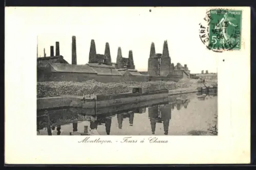 AK Montlucon, Tours à Chaux et canal reflétant les structures industrielles