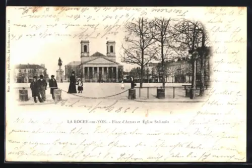 AK La Roche-sur-Yon, Place d`Armes et Église St-Louis