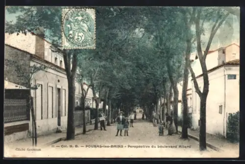 AK Fouras-les-Bains, Perspective du boulevard Allard