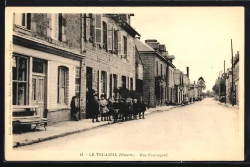 AK Le Teilleul /Manche, Rue Beauregard avec groupe d`enfants